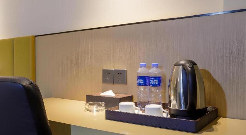 Jingtu Hotel Zhanjiang Dingsheng Plaza Store Exterior foto